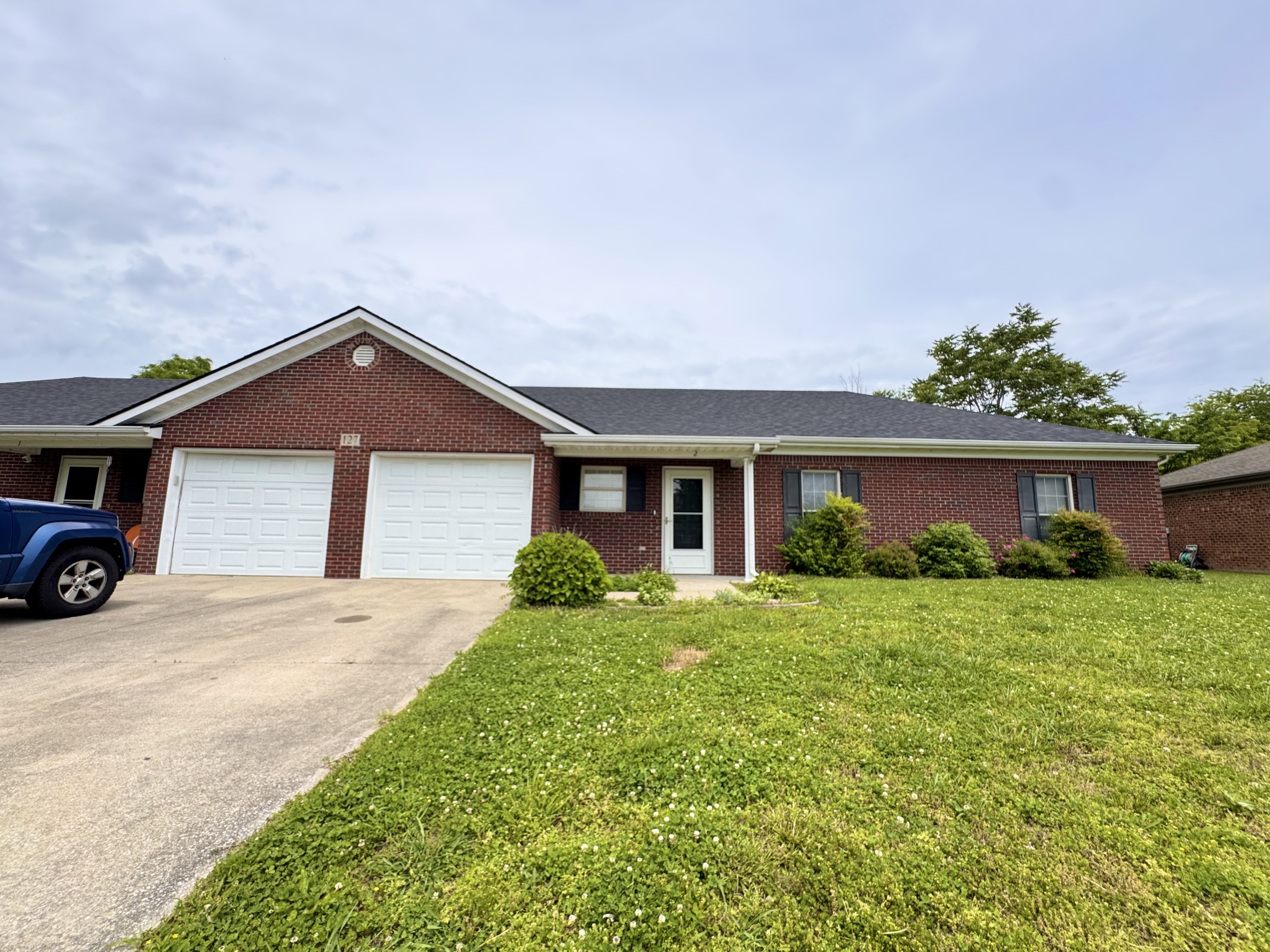 127 Commerce Drive - B