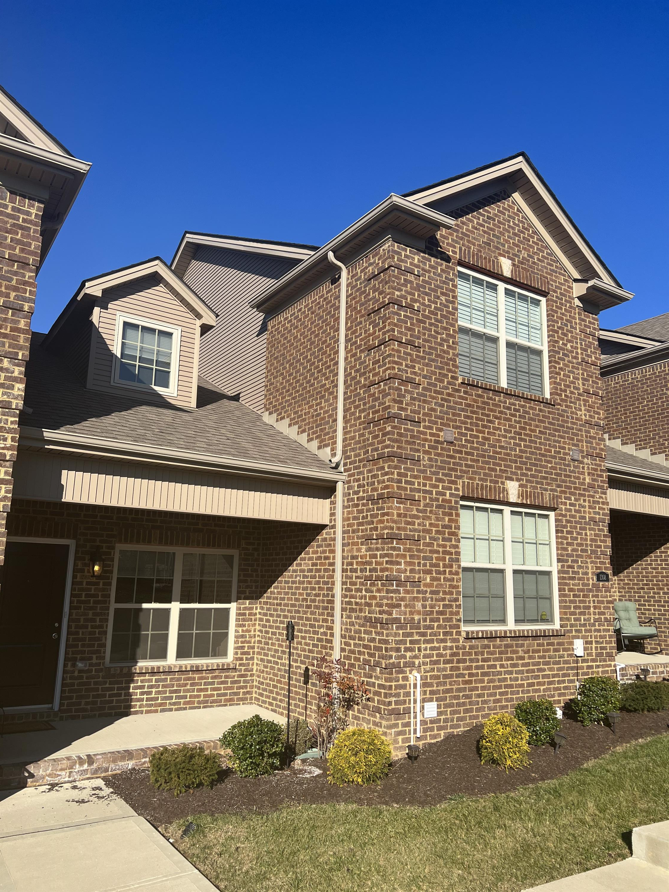 1306 Russell Springs Drive