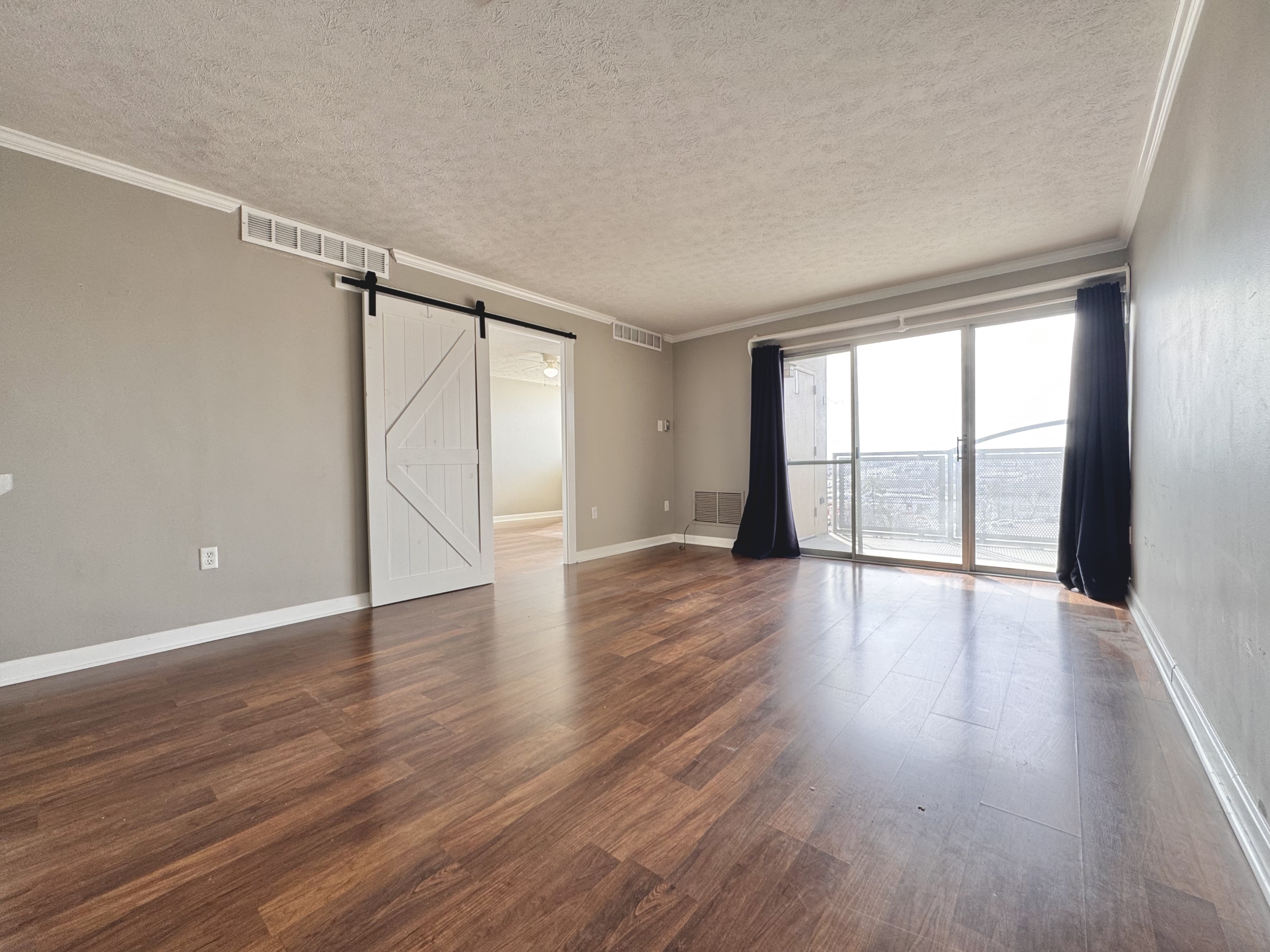 2121 Nicholasville Road Unit 607