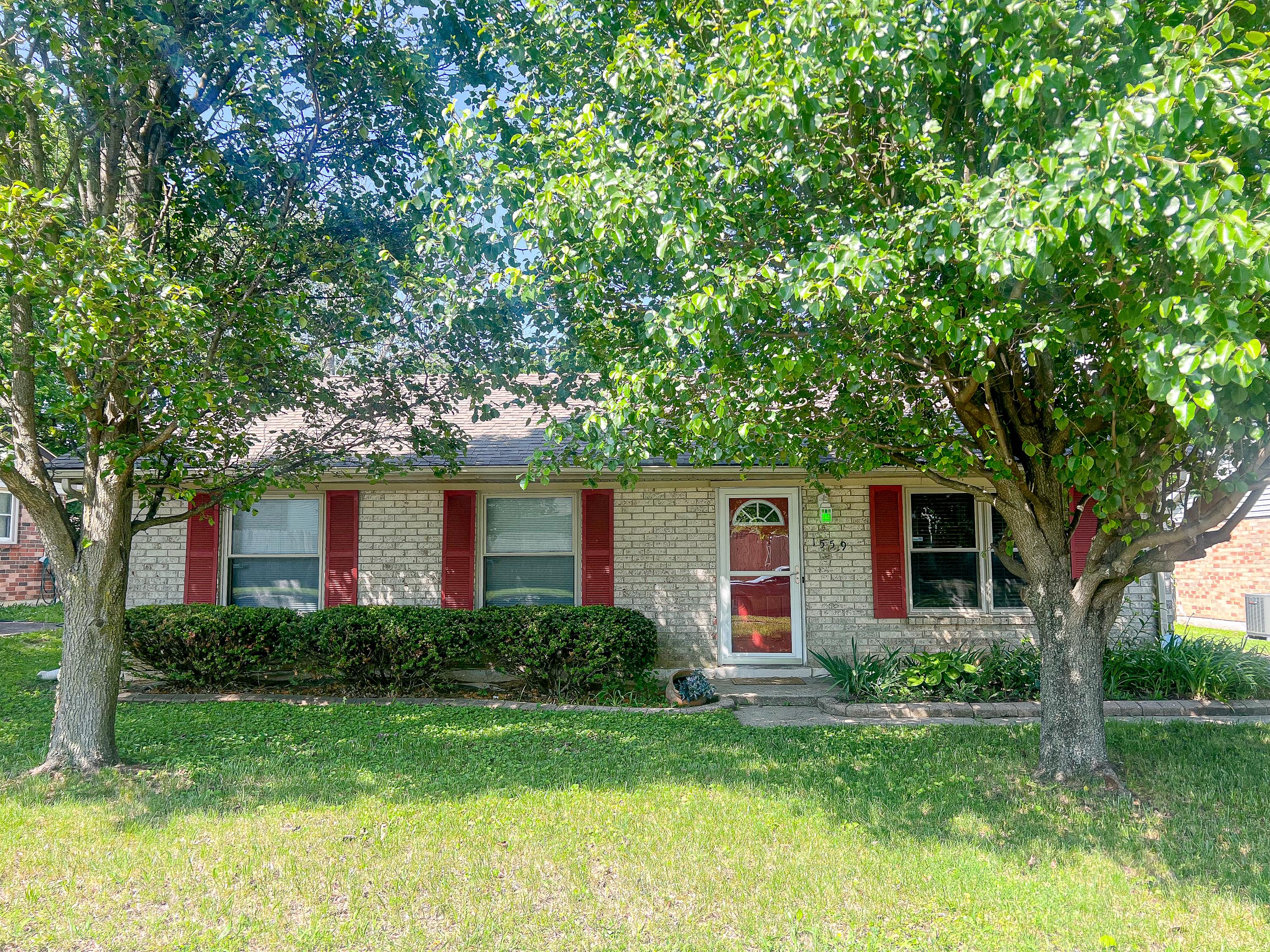 1559 Summerhill Drive